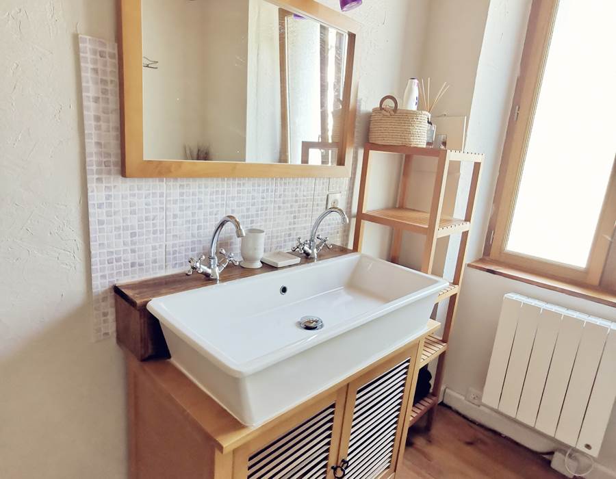 Salle de bain au 1er étage