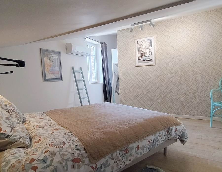 chambre-lit Queen size-16 bis gite hotel-albi-marssac-terssac