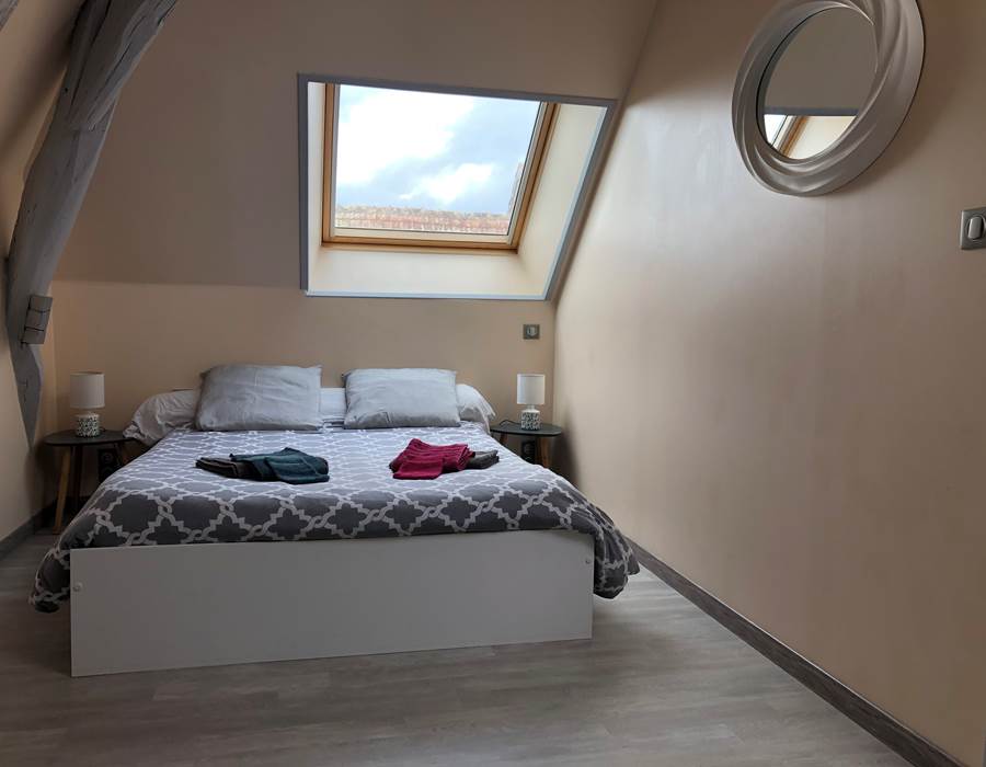 Lerougeetblanc-chambre hote gite-auxerre yonne bourgogne franche comté-piscine spa sauna hammam jacuzzi-famille couple mariage-repas dégustation- repos calme campagne-guedelon vezelay chablis joigny_Valmur9