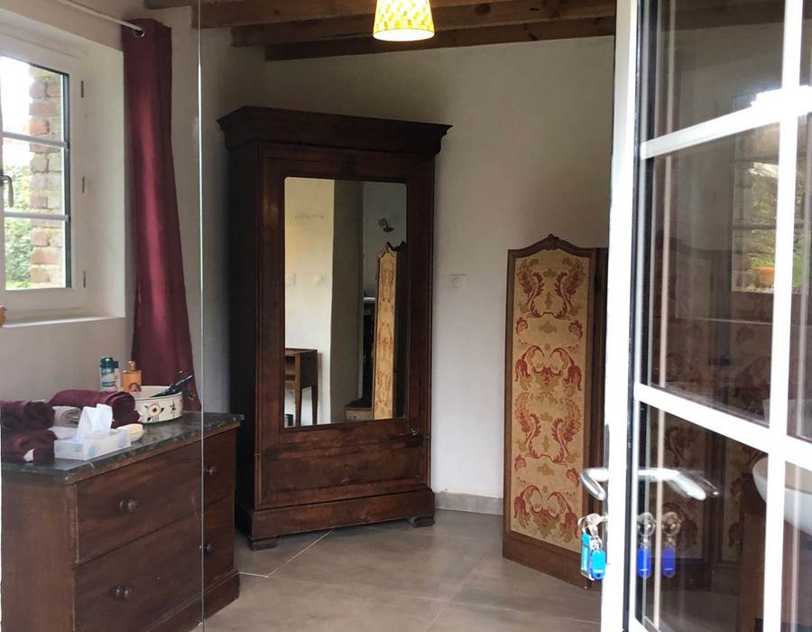 on rentre par la salle de bains