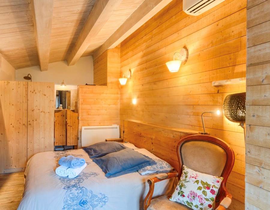 Logis-Les-Trois-Moulins-Ile-de-Ré-chambres-d-hotes-lit-double