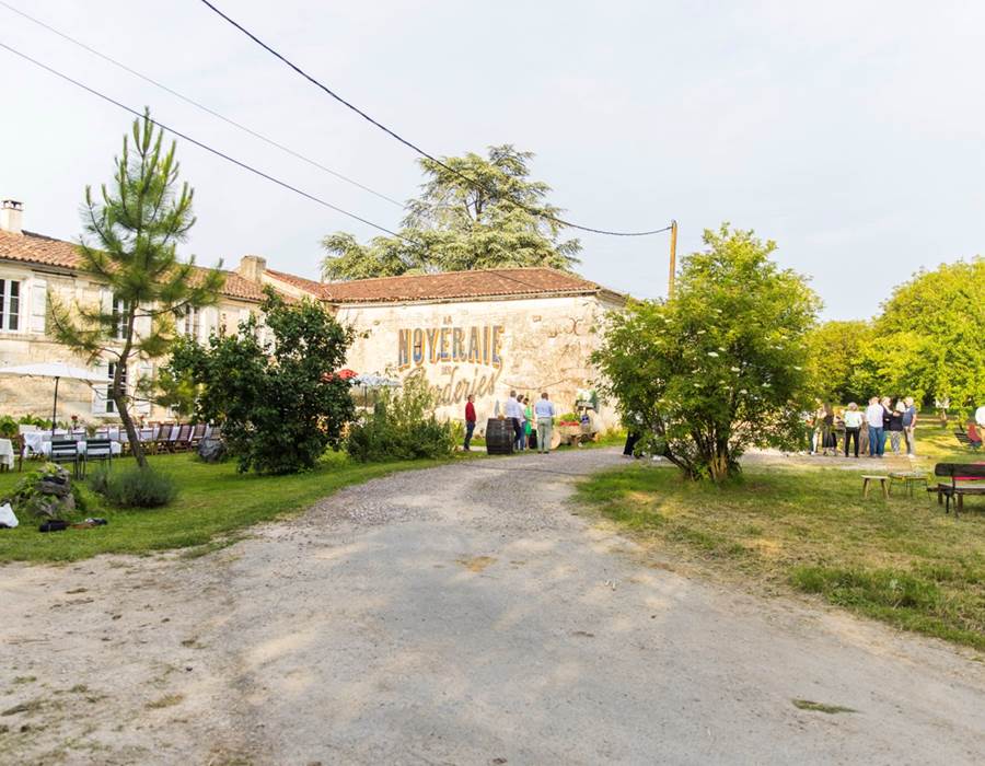 accueil boutique exterieur