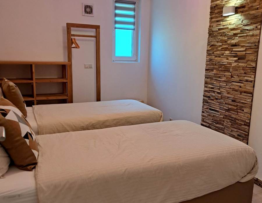 Chambre 6: Un lit double ou 2 simples.