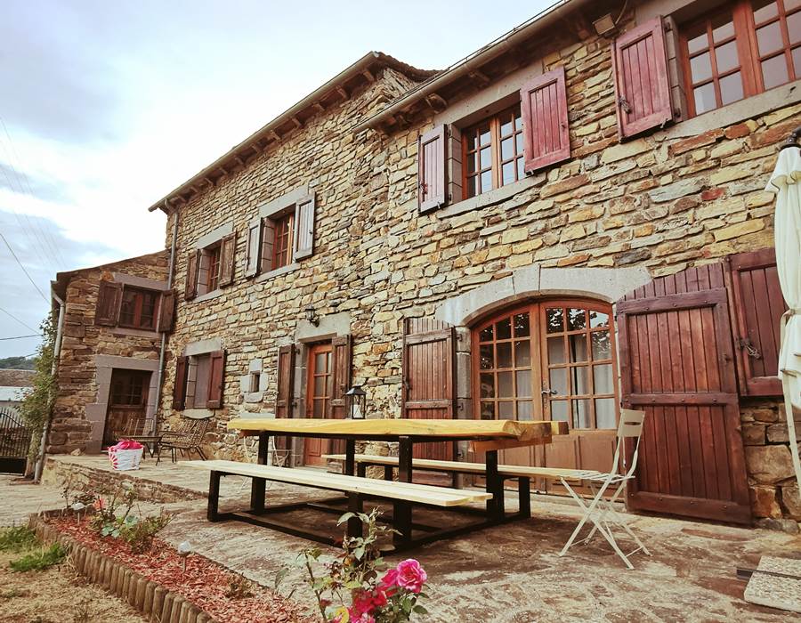 Grand corps de ferme typique