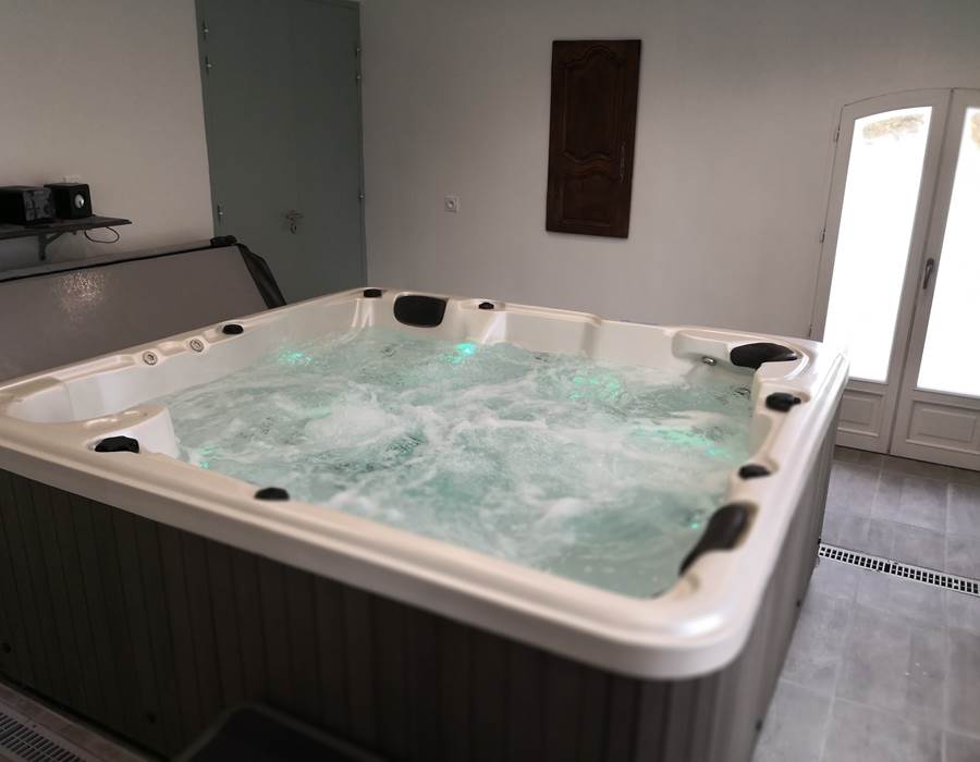SPA 5/6 PERSONNES