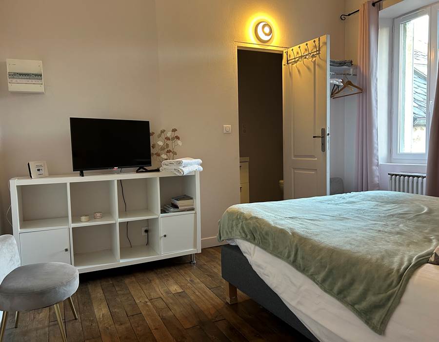 Espace télé chambre le Valette