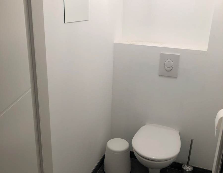 Toilettes séparés