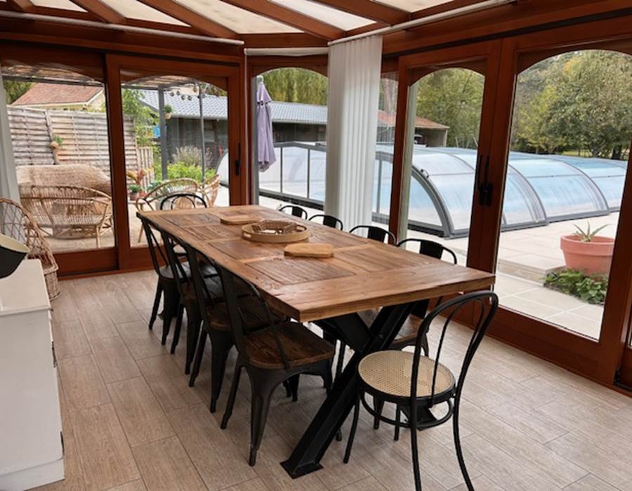 Véranda donnant sur la piscine /terrasse)