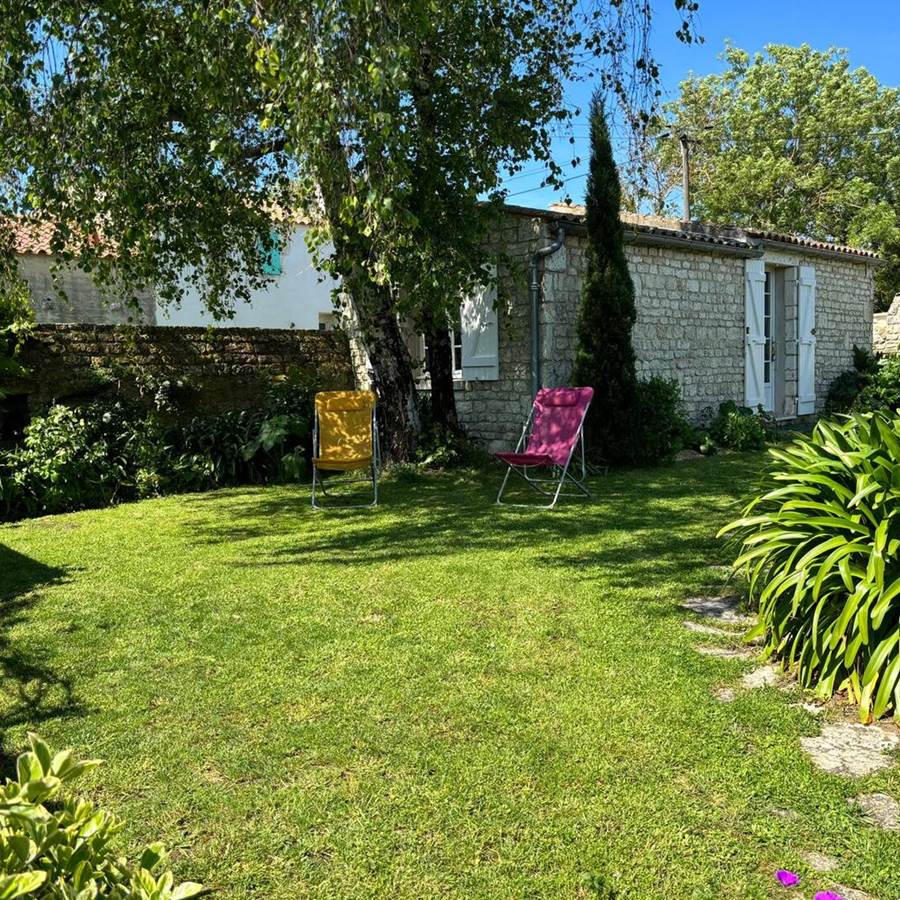 2aac87d6-f113-43d0-884c-943ef25025d2