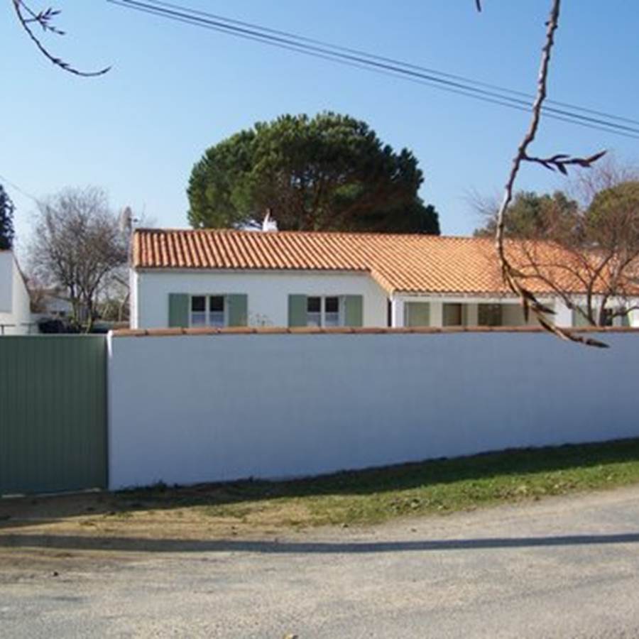 la maison avec accès au jardin