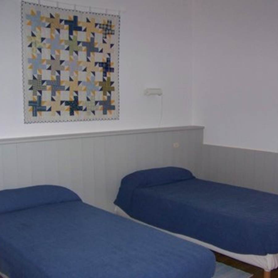chambre avec 2 lits simples