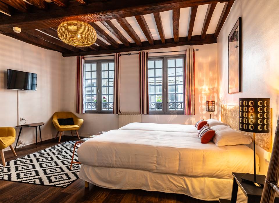 Chambre double supérieure (Lits jumeaux)