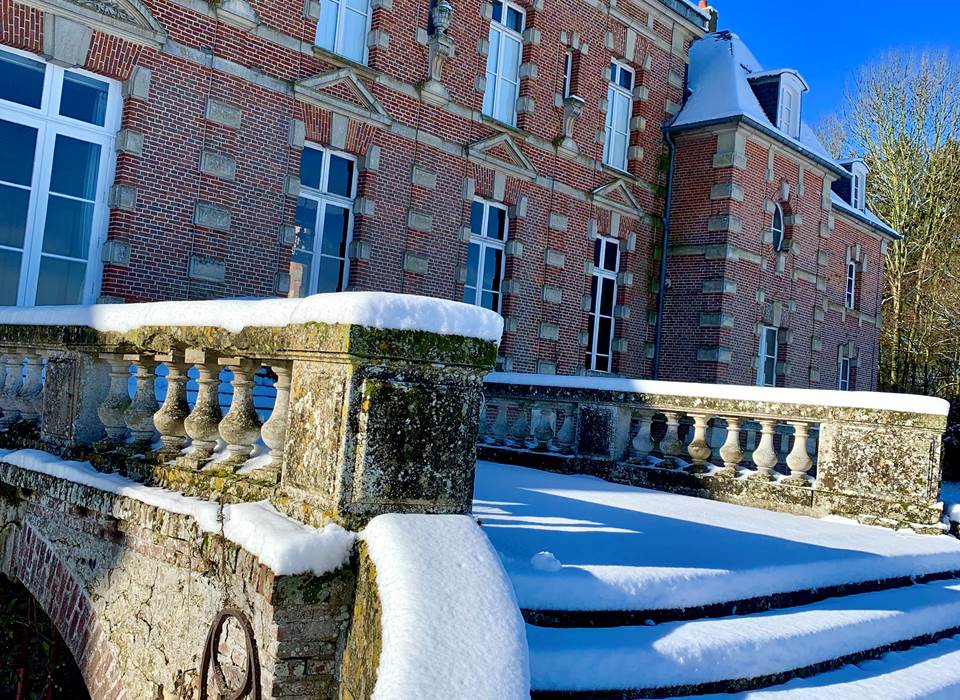Perron sous la neige