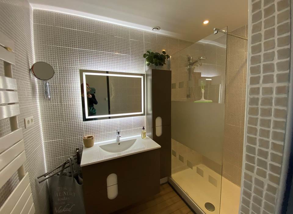 Ecume : salle de bains