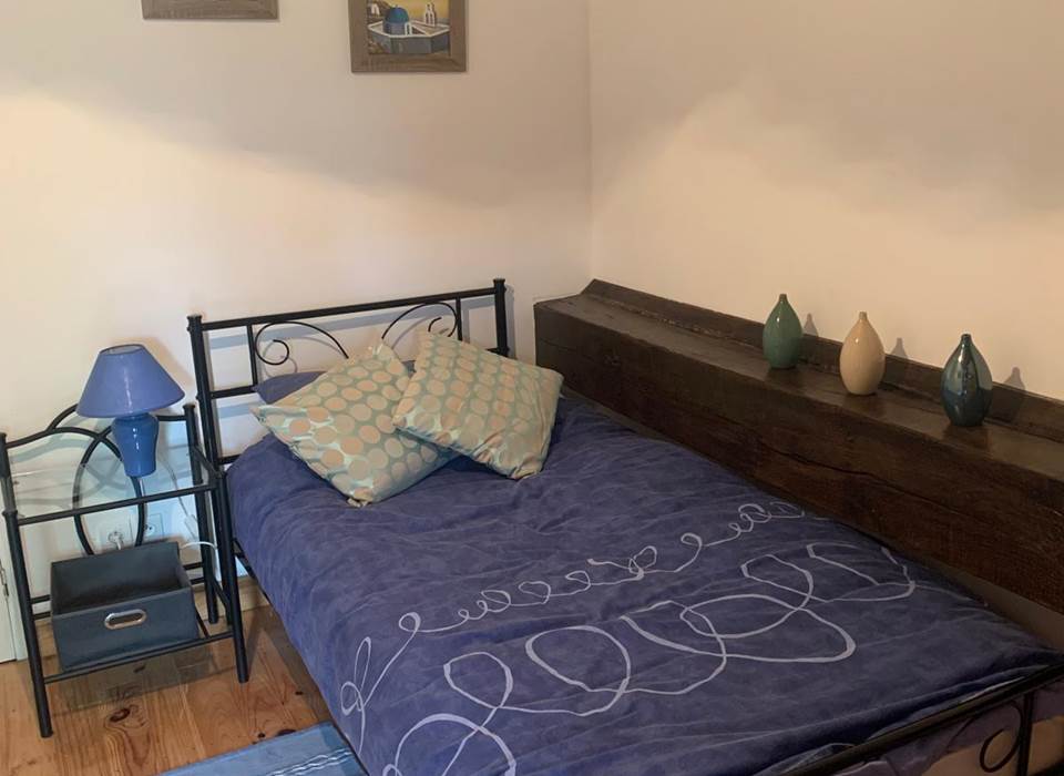 Single bedroom in Sunrise