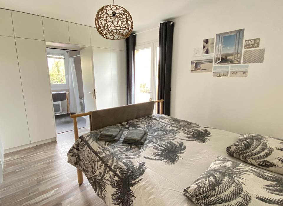 Residence 3 iles_Binic-Etables sur mer_Gite Hotel_Vue large chambre Ouessant