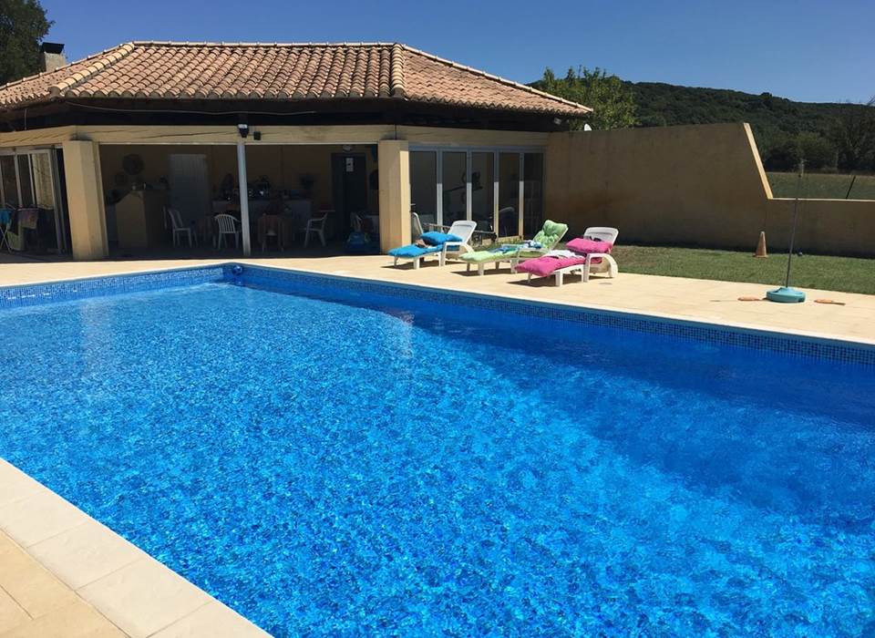 piscine et pool house