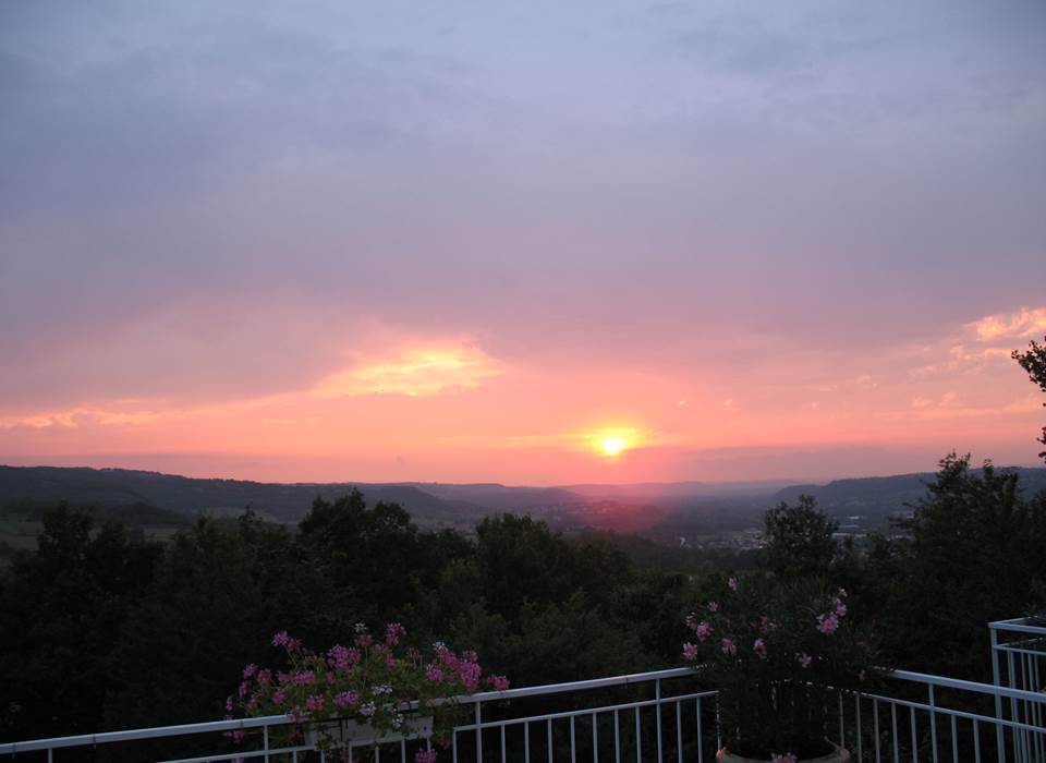 Villa Ric, coucher du soleil sur la Vallée de la Dordogne, proche des sites