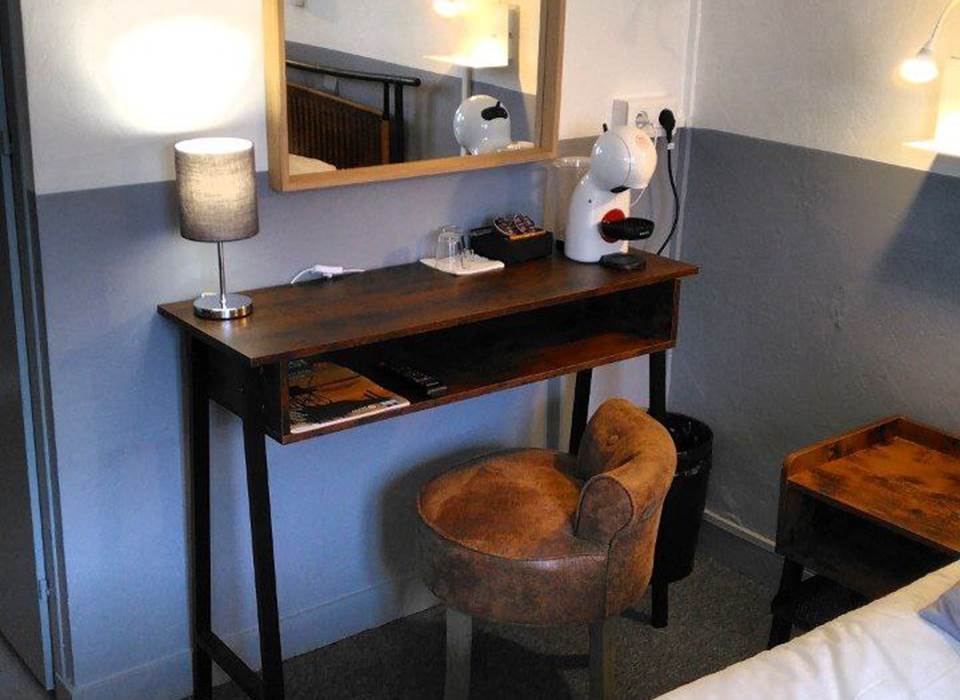 bureau avec machine à café