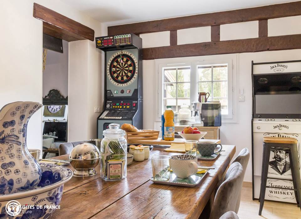 Salle du petit déjeuner des chambres d'hôtes