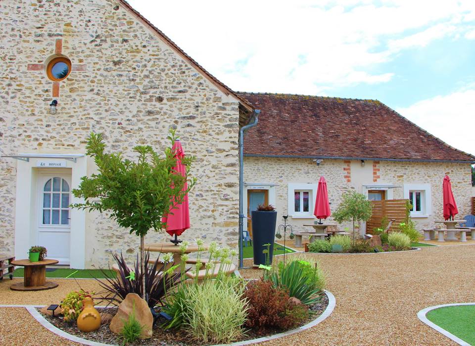 terrasse_gite_sarthe_campagne_hameau_des_deux_ailes