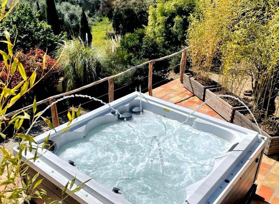 Jacuzzi