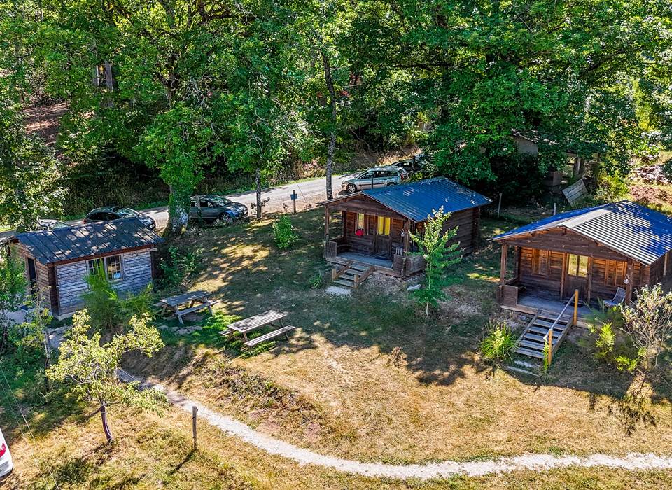 chalets-bois-famille-nature-parc-saint-hubert-gages