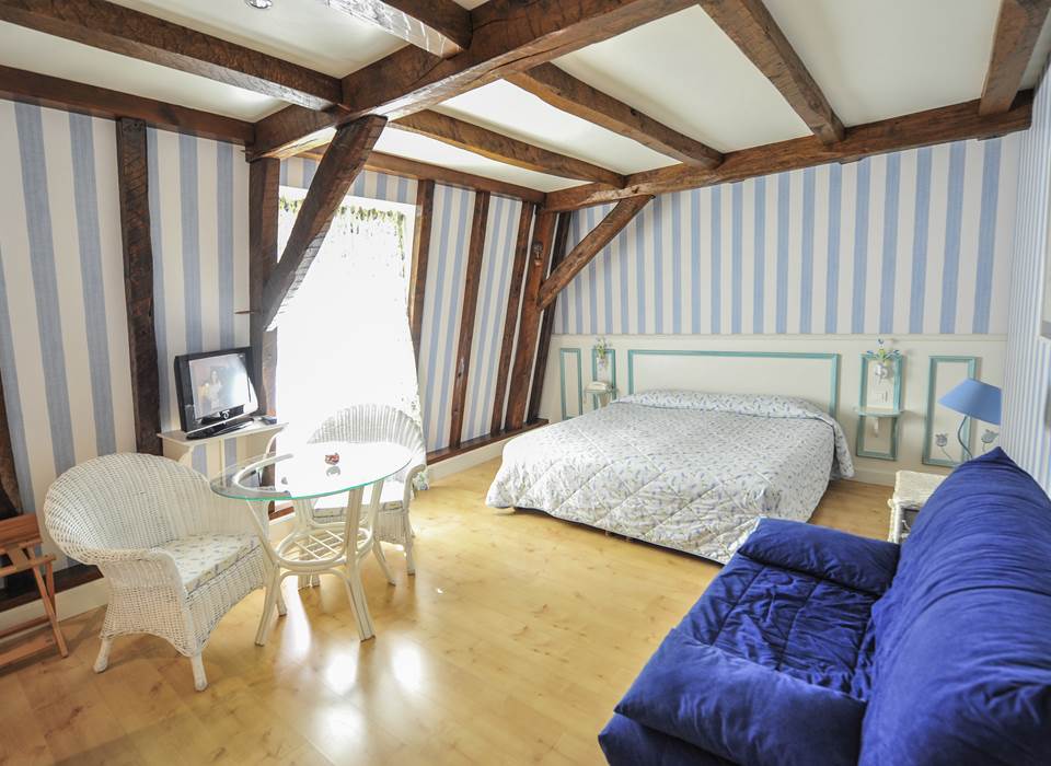 Villa Ric, Saint-Céré, chambre vue nature, soleil levant