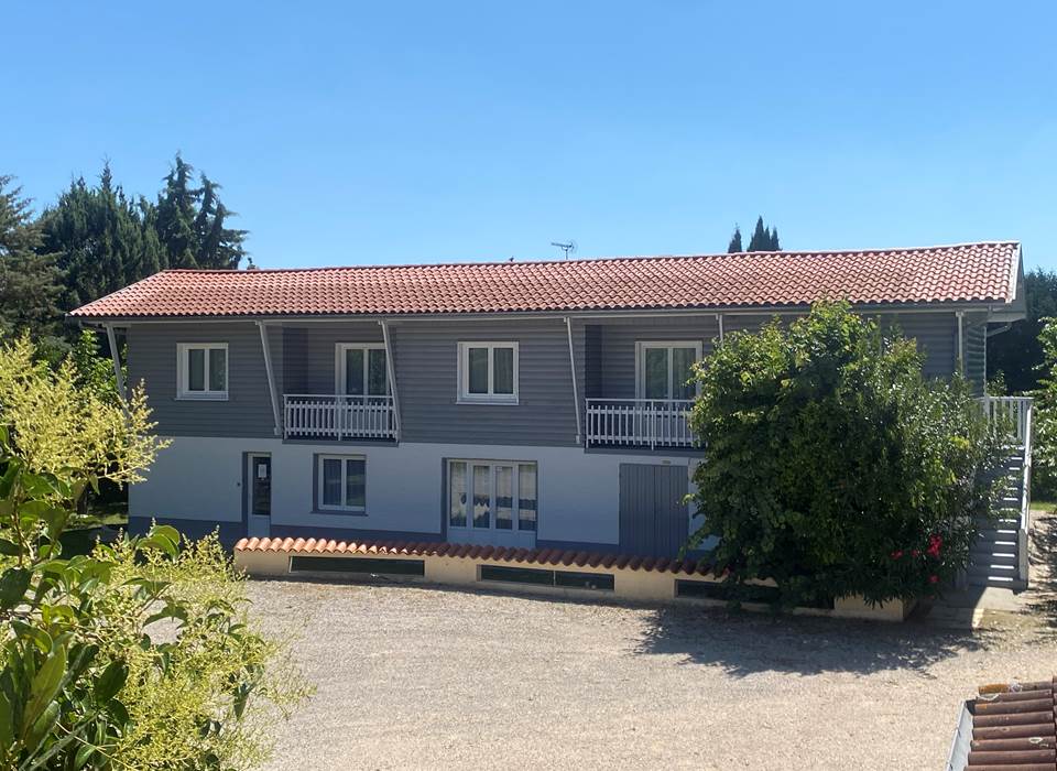BATIMENT 2 VUE EXTERIEURE 3