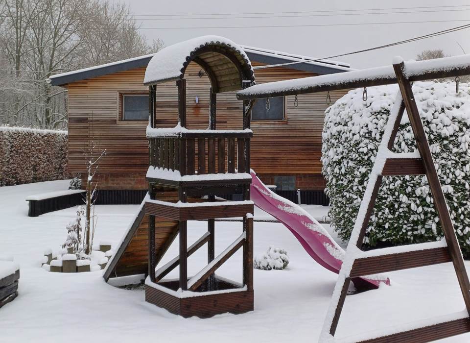 Le chalet du Ménobu sous la neige
