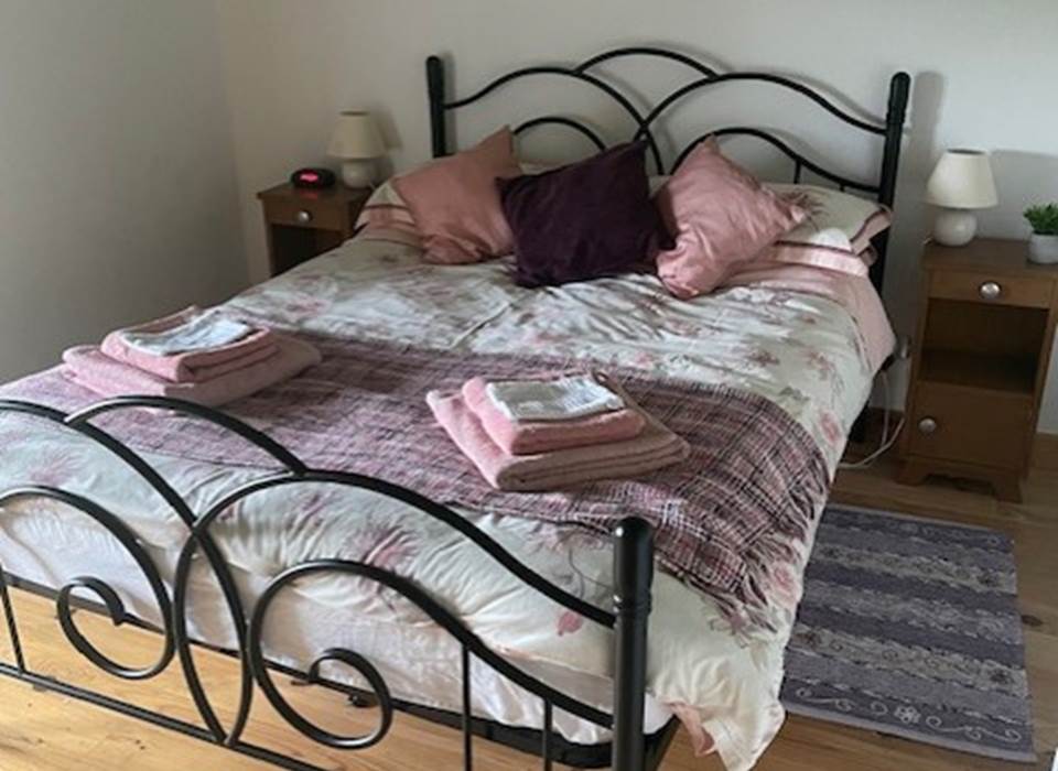 Double bedroom in Water Lilies