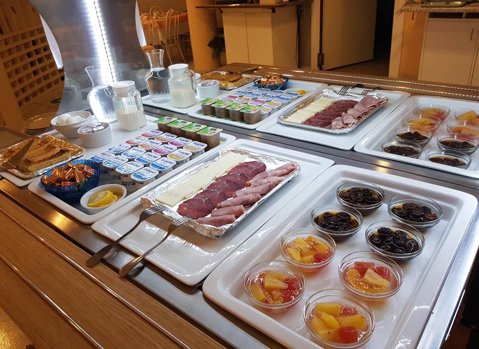 buffet petit déjeuner