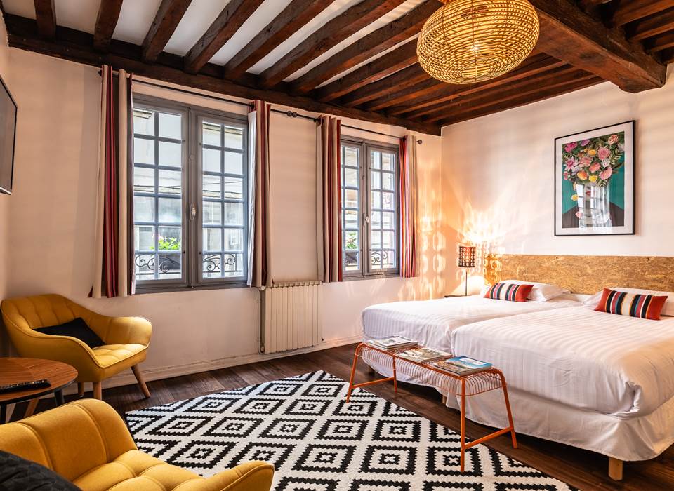 Chambre double supérieure (Lits jumeaux)
