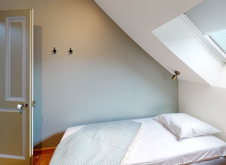 Gite-de-Myans-Bedroom