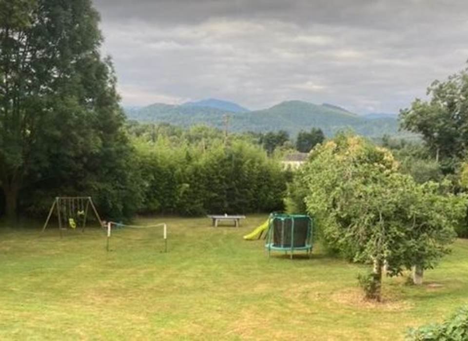 ping pong badminton trampoline balançoire