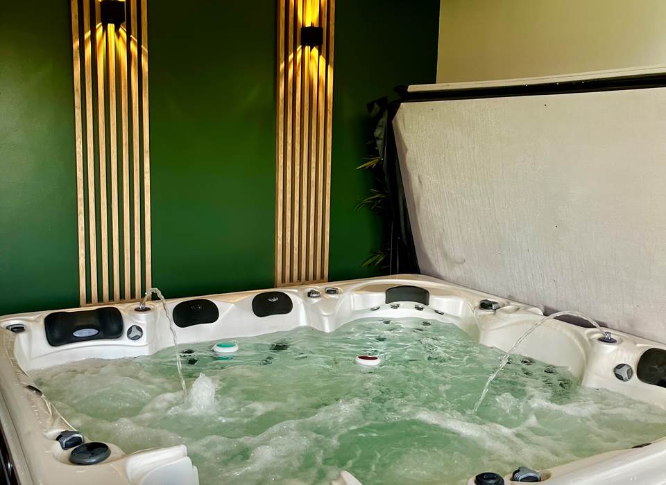 #clossaintjoseph_Jacuzzi_Sauna (3)