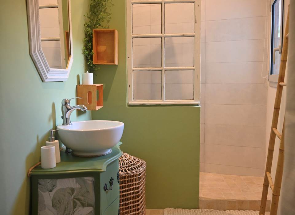 Salle de Bain Wine Spa Gite de Charme Oenotourisme Location Hérault