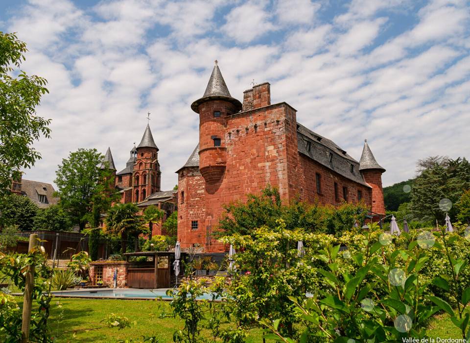 Eglise-Saint-Pierre-et-Chateau-Vassinhac-Collonges-Manon-Sourzac.jpg.jpg-1200px