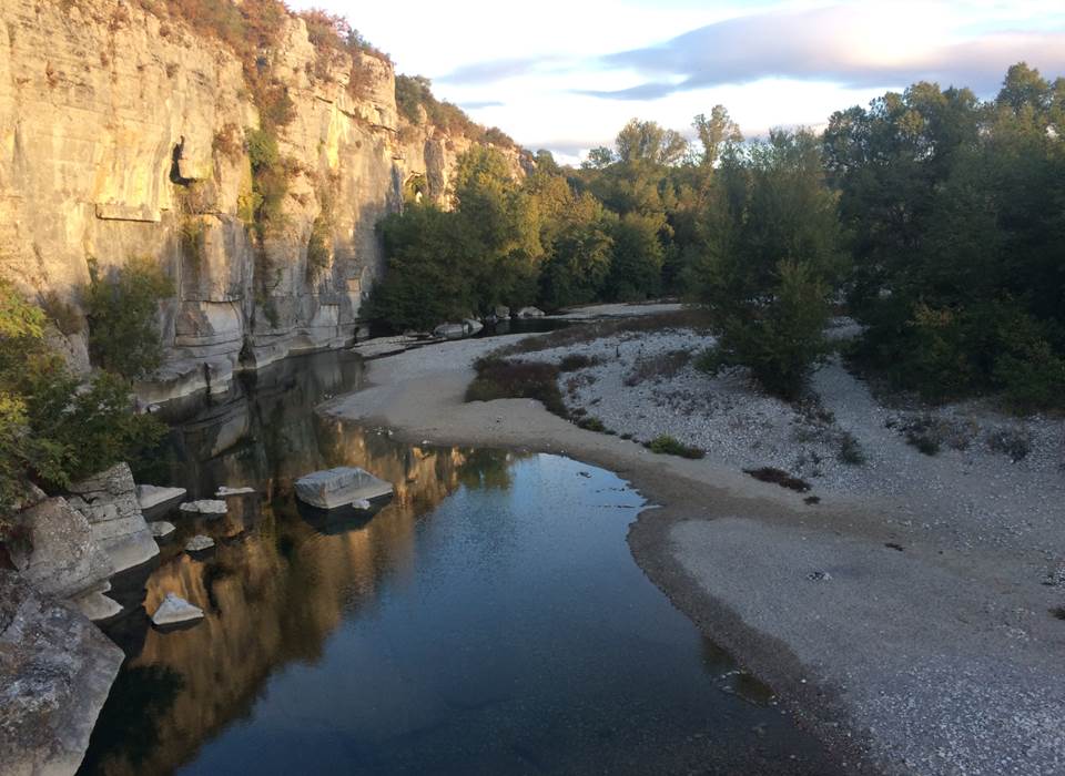 La Baume au niveau de Peyroche, demandez-nous plus d'infos (MVG)