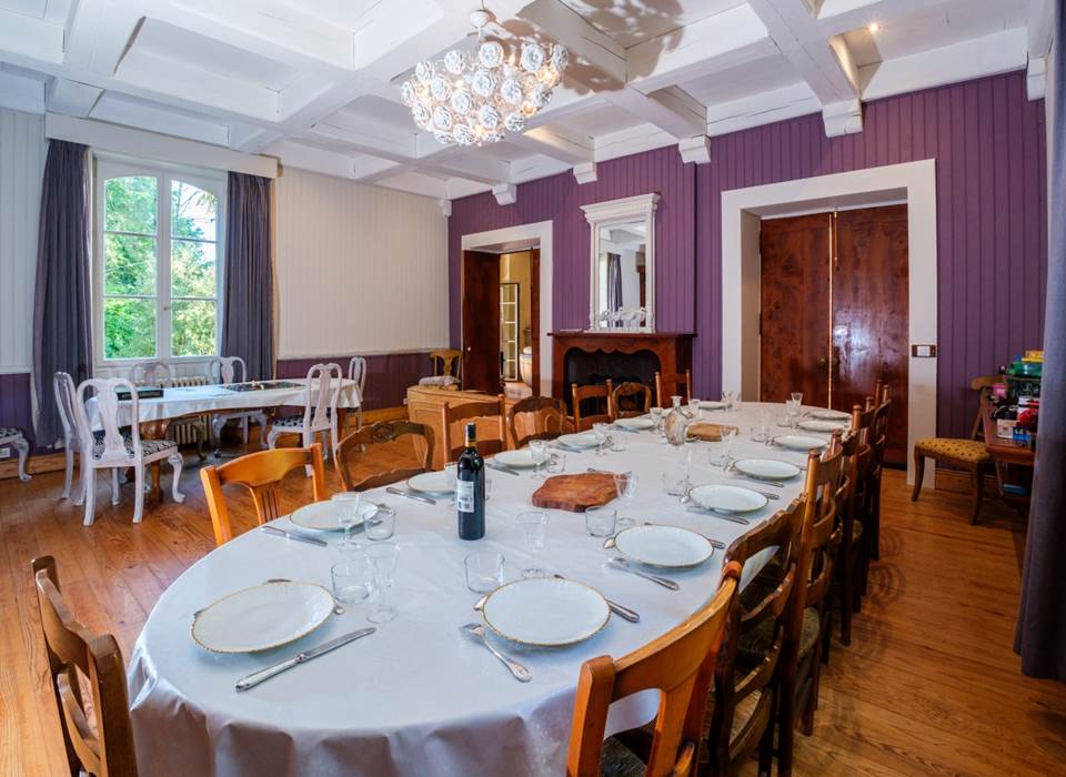 La salle à manger, pour dîner lors des soirées fraîches