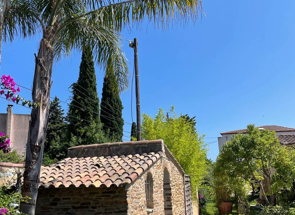 Les deux mas, vue du jardin