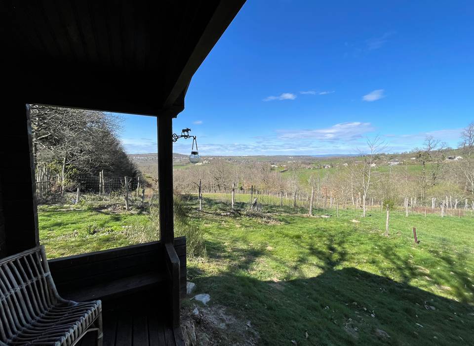 terrasse-chalet-bois-vue-nature-saint-hubert-gages