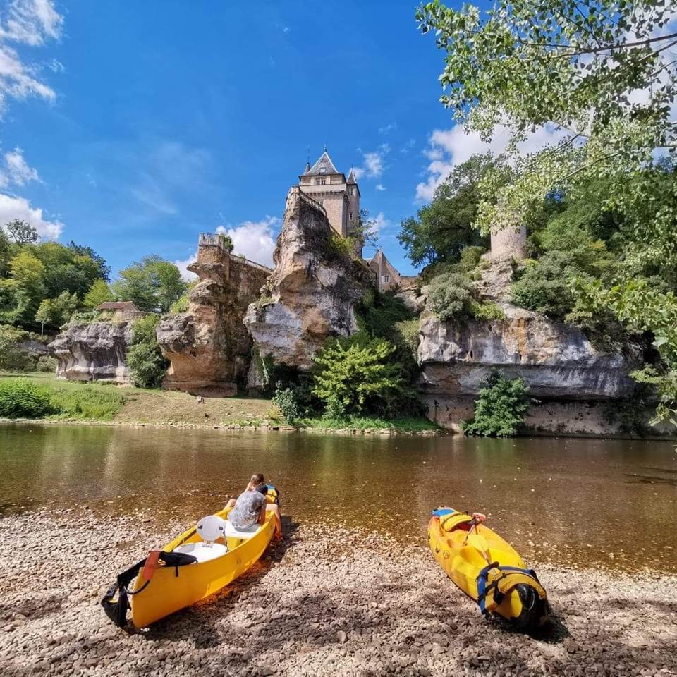 La vézère, belle, sauvage, familiale avec Canoë Family Saint Léon sur Vézère