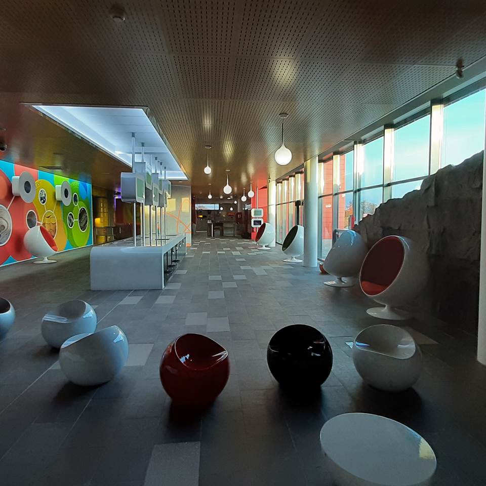 hall-20211118_164143