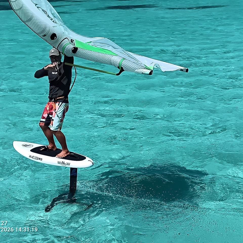 wingfoil-baie-des-saintes