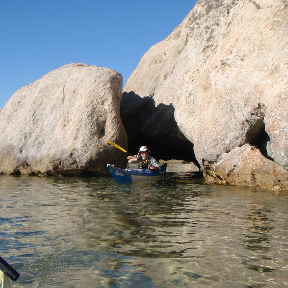 grotte-de-vetricella-propriano-avec-abbartello-kayak-en-corse