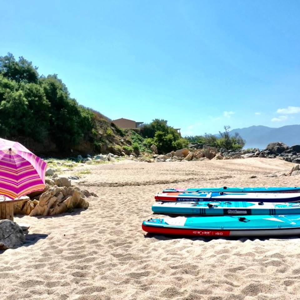 Abbartello kayak Corse paddle plage de sable granuleux
