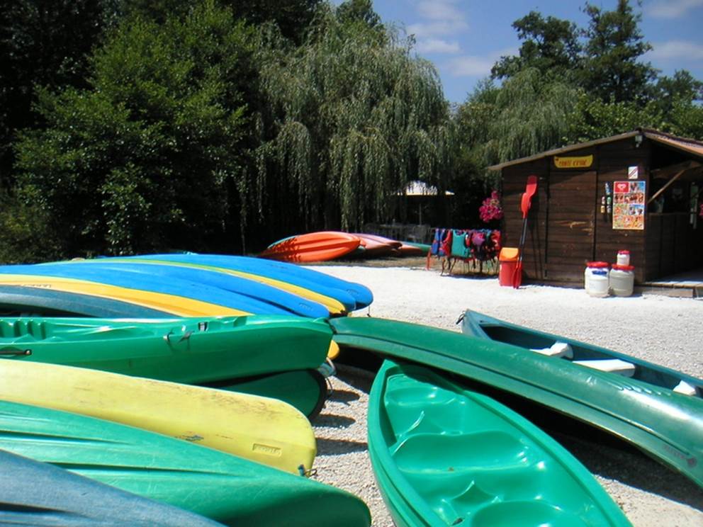 Périgord Inattendu, Été Actif Canoë à Ribérac