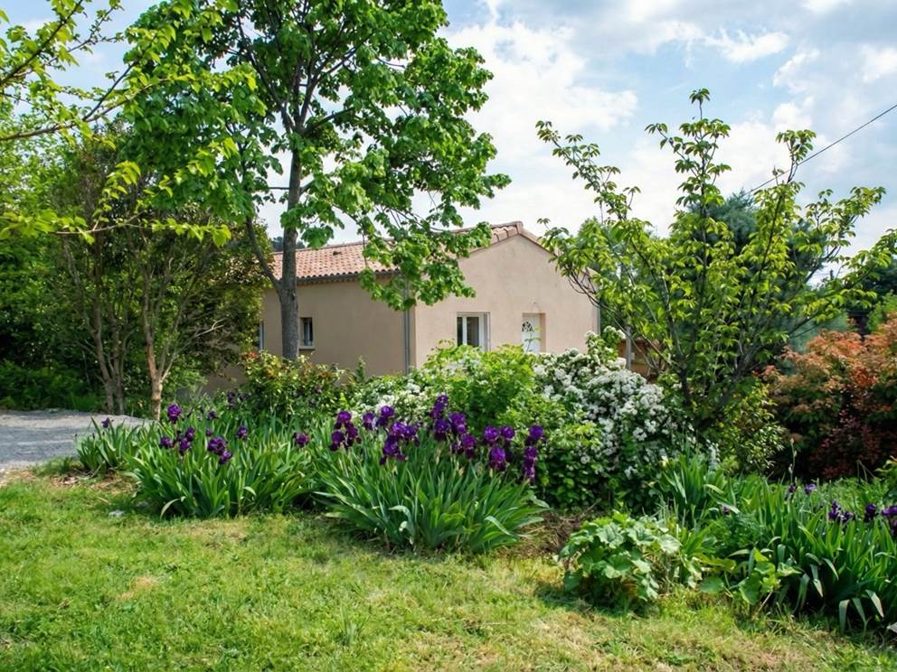 ombrebleuedufiguier-gîte-cerisiers-façade - Grande