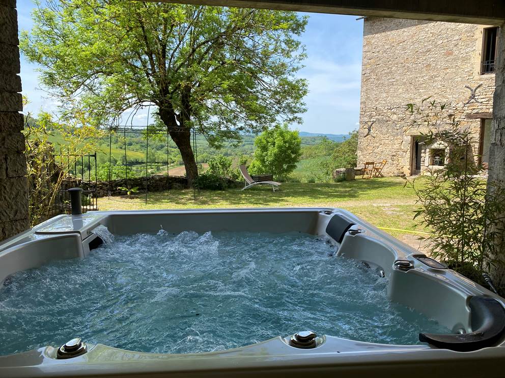 Jacuzzi